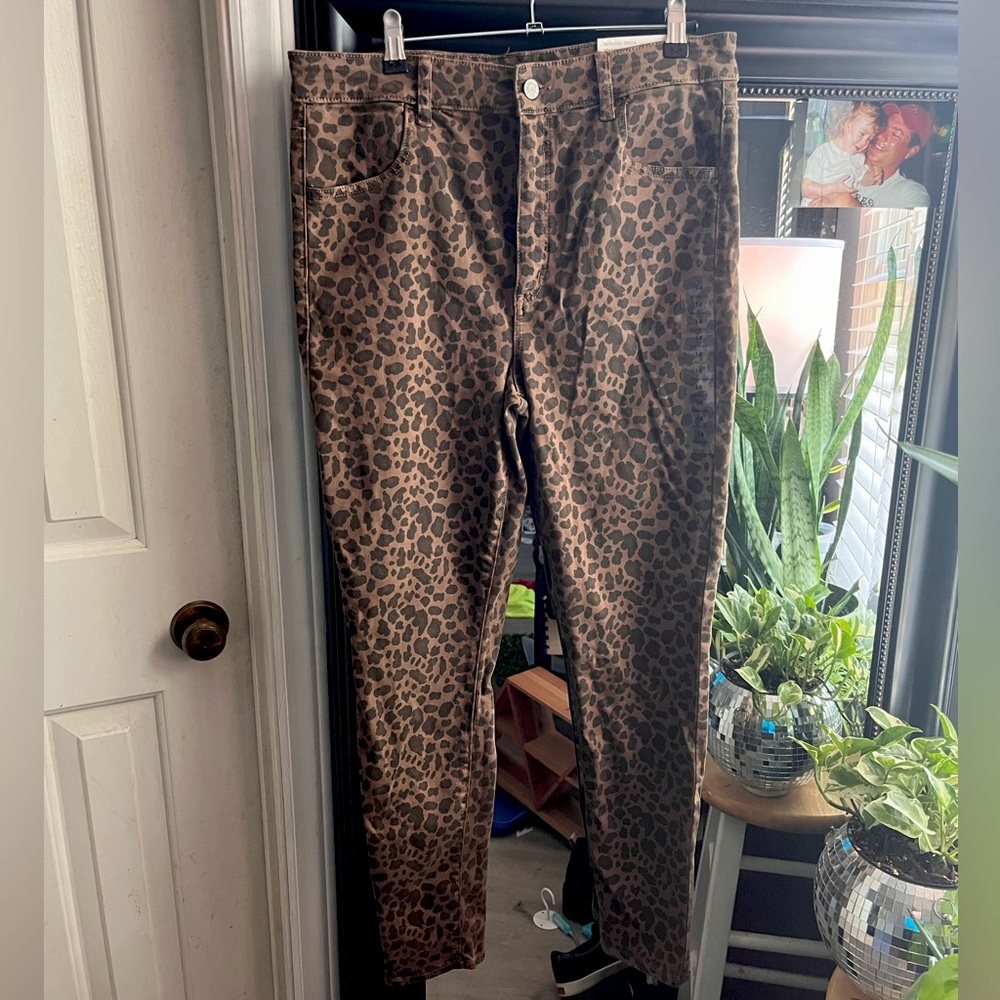 NWT American Eagle Super Hi-Rise Jegging